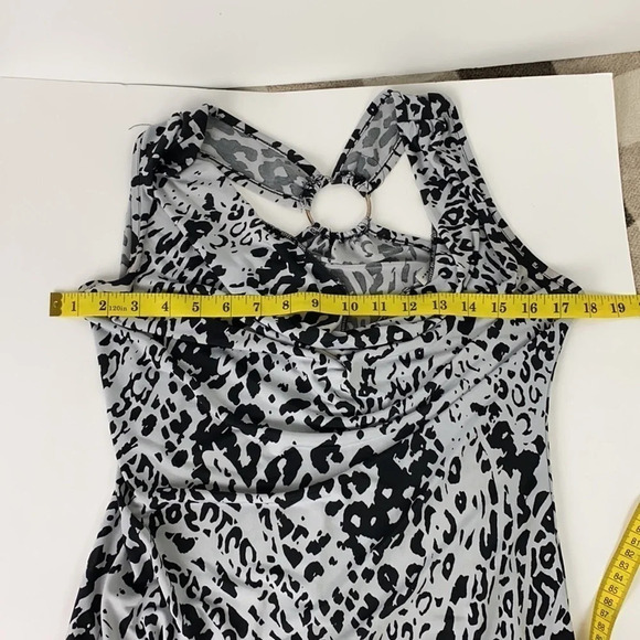 3/$15 Business casual cheetah black white cowl neck sleeveless halter sz medium - Picture 10 of 15